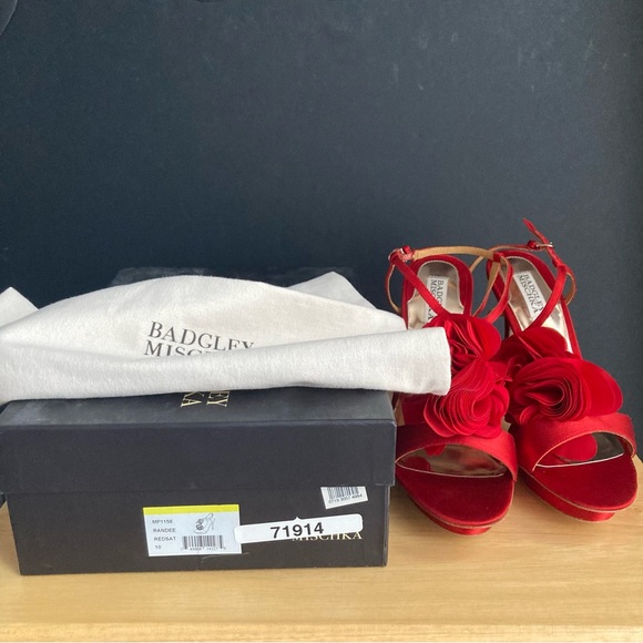 Badgley Mischka “Randee” Red Satin Stiletto Heel Shoe - Picture 9 of 9